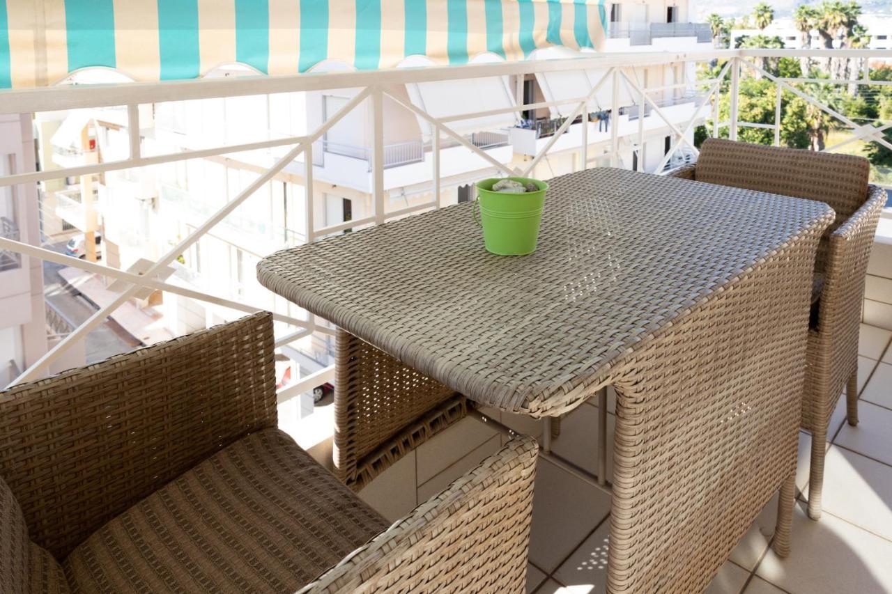 Seaside Penthouse In Каламата Екстериор снимка