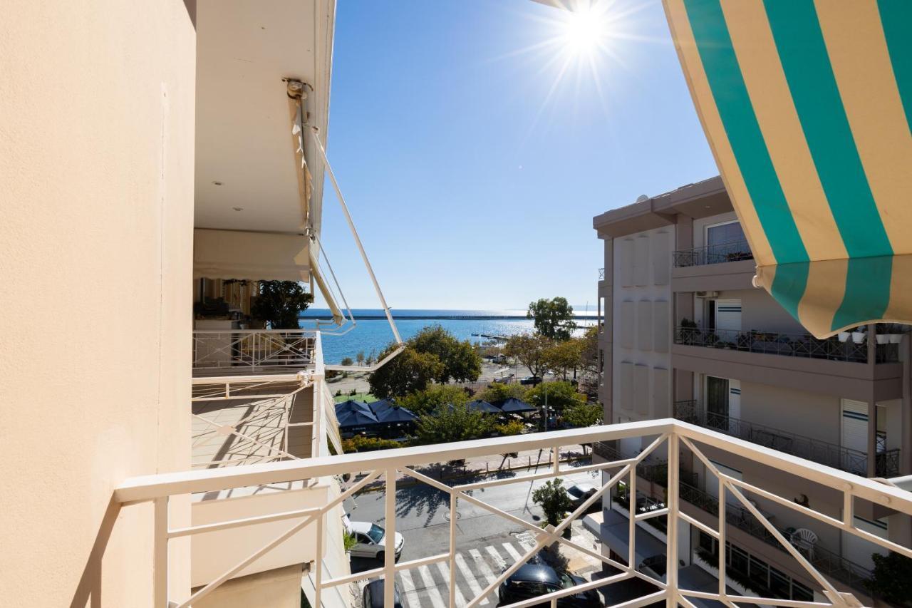 Seaside Penthouse In Каламата Екстериор снимка
